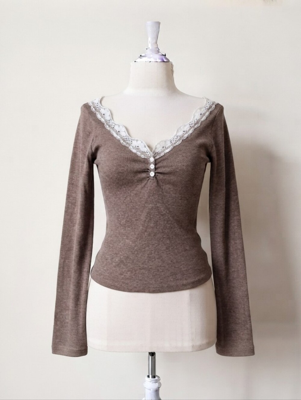 Bozzolo light brown ribbed long sleeve top with lace and button detail